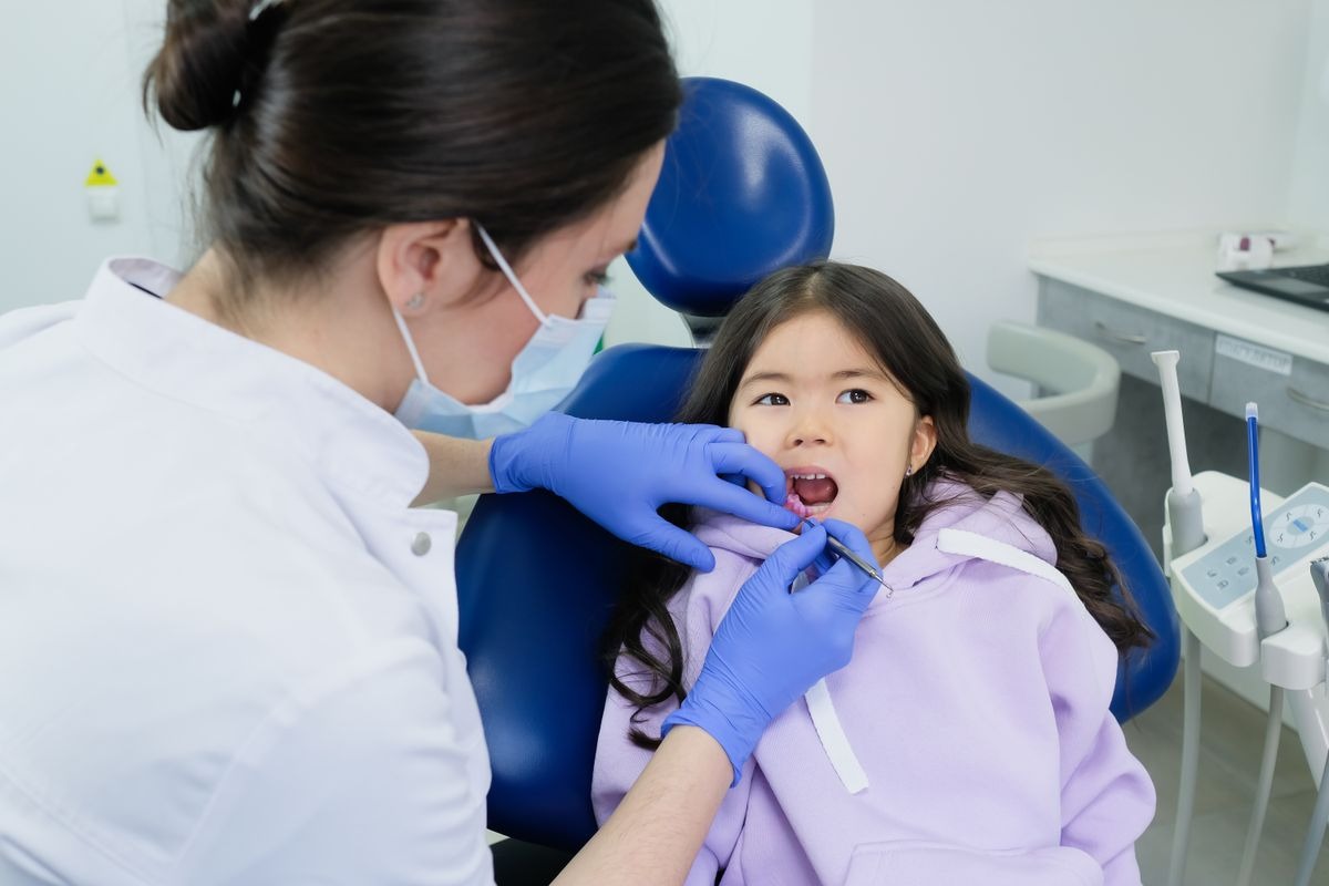 How to Prepare Your Child for Their First Dental Visit with Pediatric Dentistry Tips