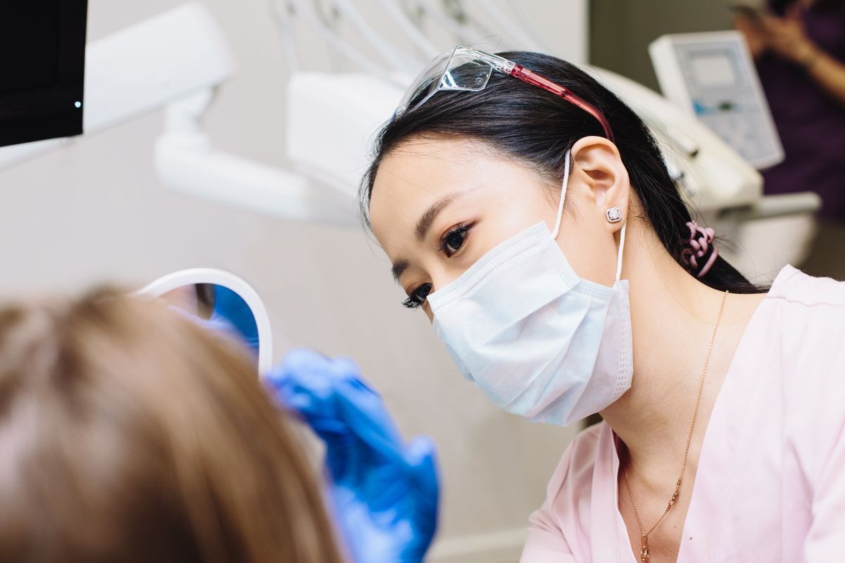 No-Prep Veneers for Cosmetic Smile Enhancement