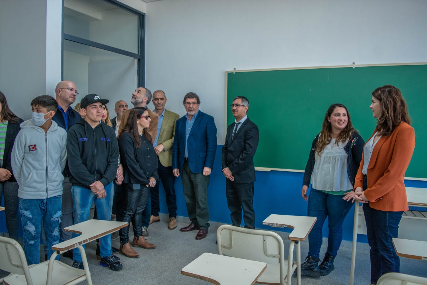 MARIEL FERNÁNDEZ Y ALBERTO SILEONI INAUGURARON EL EDIFICIO DE LA ESCUELA SECUNDARIA N°32 