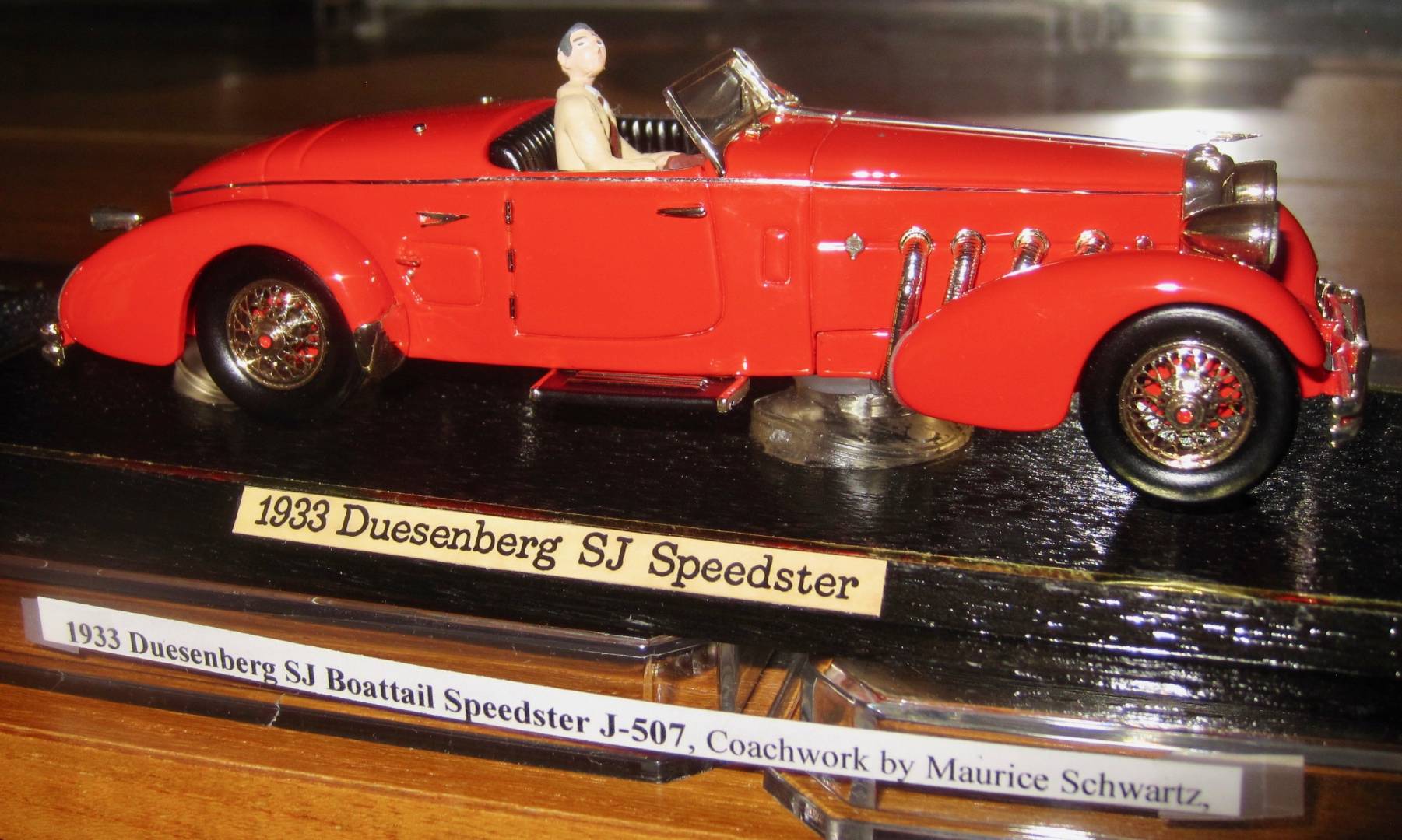 Design in Deutschland 1933–45 Lot 506 | WWII TYPE NAZI GERMAN 1933 NSDAP ENAMEL PIN BADGE