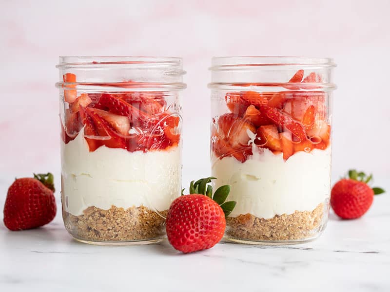 No Bake Strawberry Cheesecake In A Jar