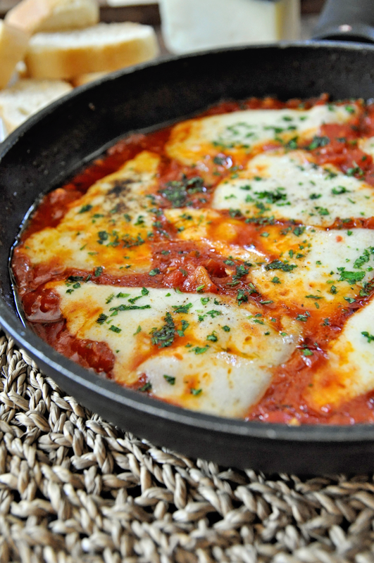 MANCHEGO CHEESE AND TOMATO SKILLET WITH SMOKED PAPRIKA