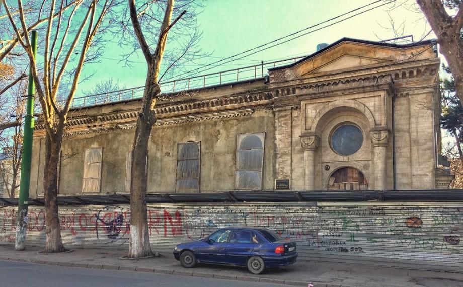Foto Descoperiri Urbane Casa Casso ClÄdirea Din ChiÈinÄu Care L A Èinut In Captivitate Pe Osman PaÈa Diez