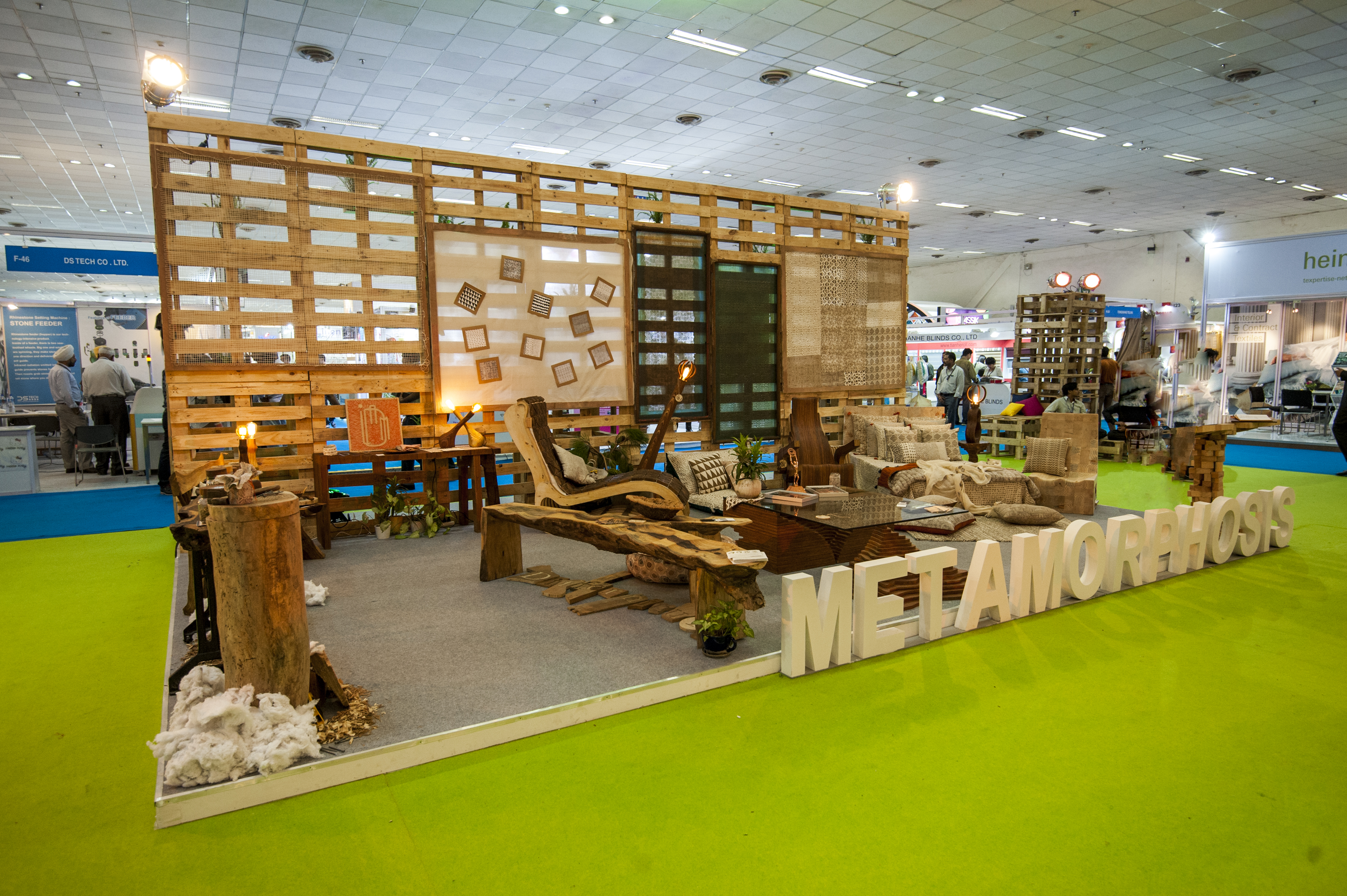 Metamorphosis stall 1