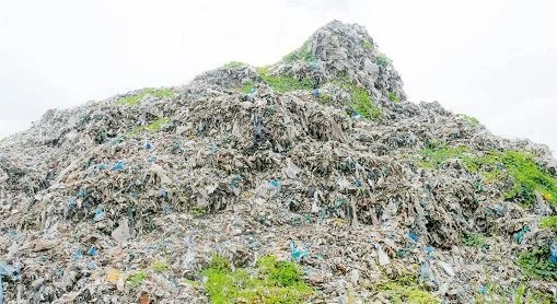 City summons EMB over ECC issuance at old dumpsite in Mandalagan