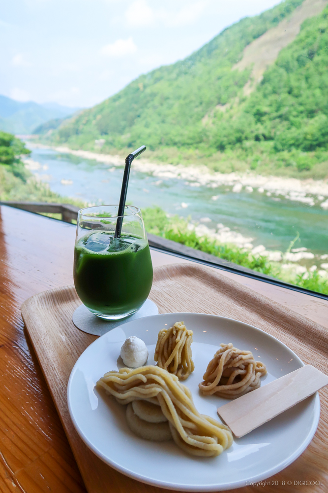 高知県四万十町・四万十川の「おちゃくりCafé」でお茶して、海洋堂