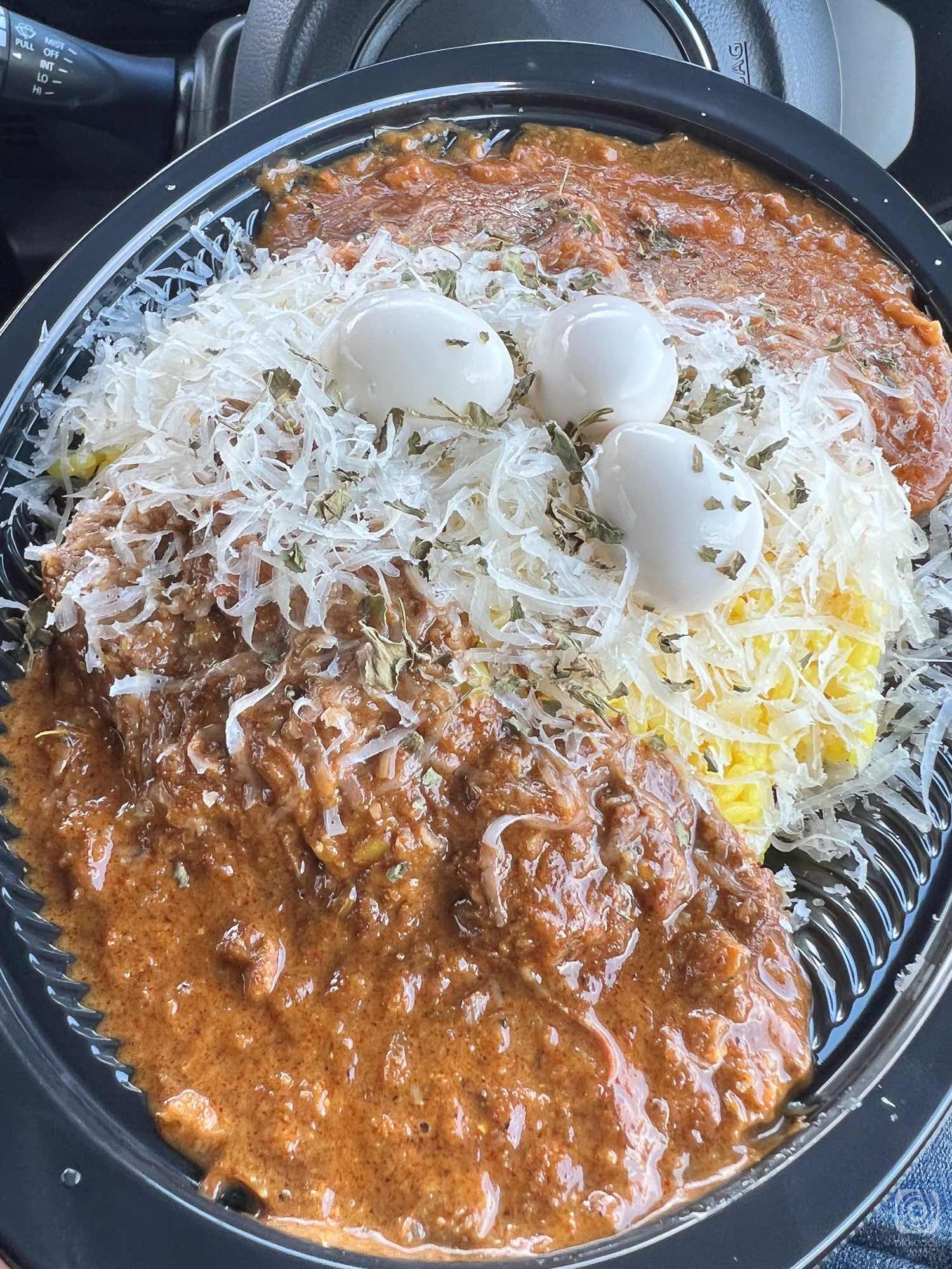 沖縄市・2019神田カレーグランプリ優勝の「カリガリカレー」が沖縄で