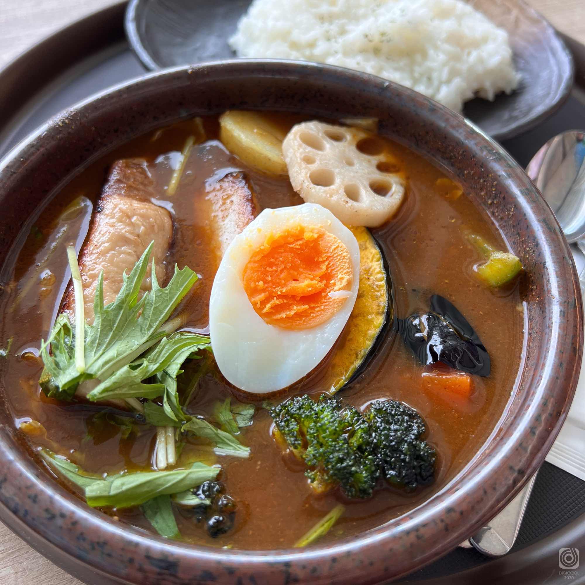 那覇市・那覇空港国際線ターミナルにある「CRAZY SPICE」で北海道