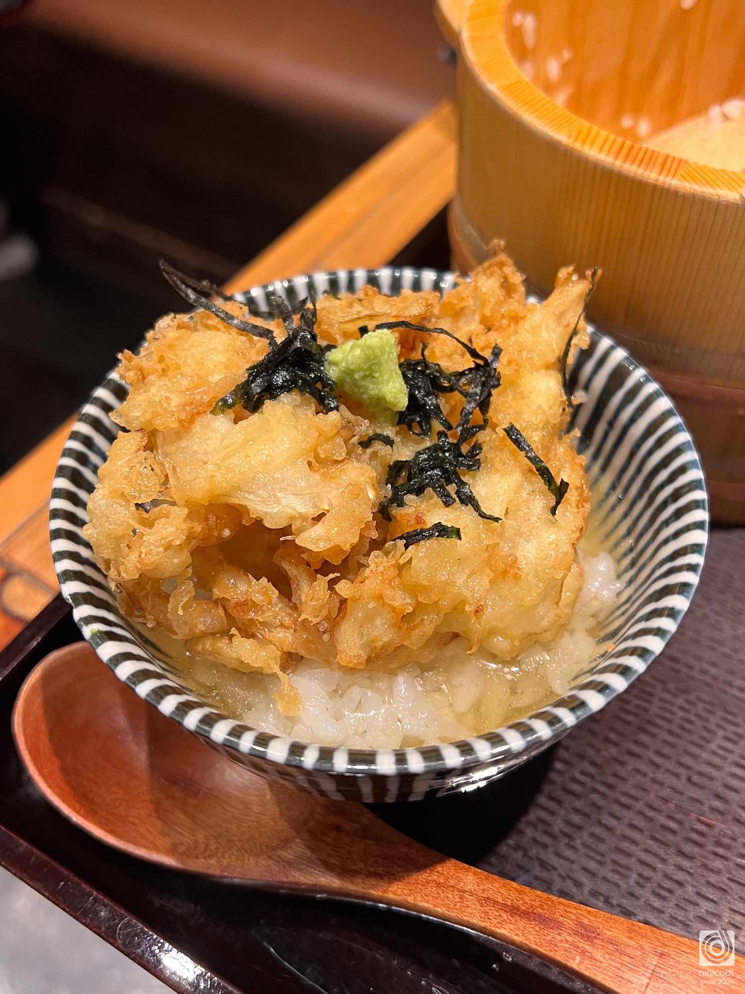 東京都 新宿区・暑い日のランチは「天丼・天まぶし 天吉屋」の天まぶし