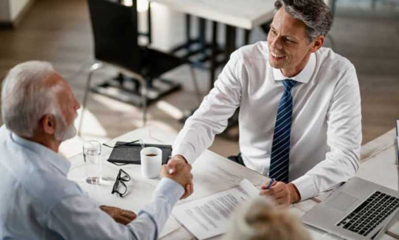 Navigating Legal Waters: A Guide to Commercial Solicitation in Modern Business