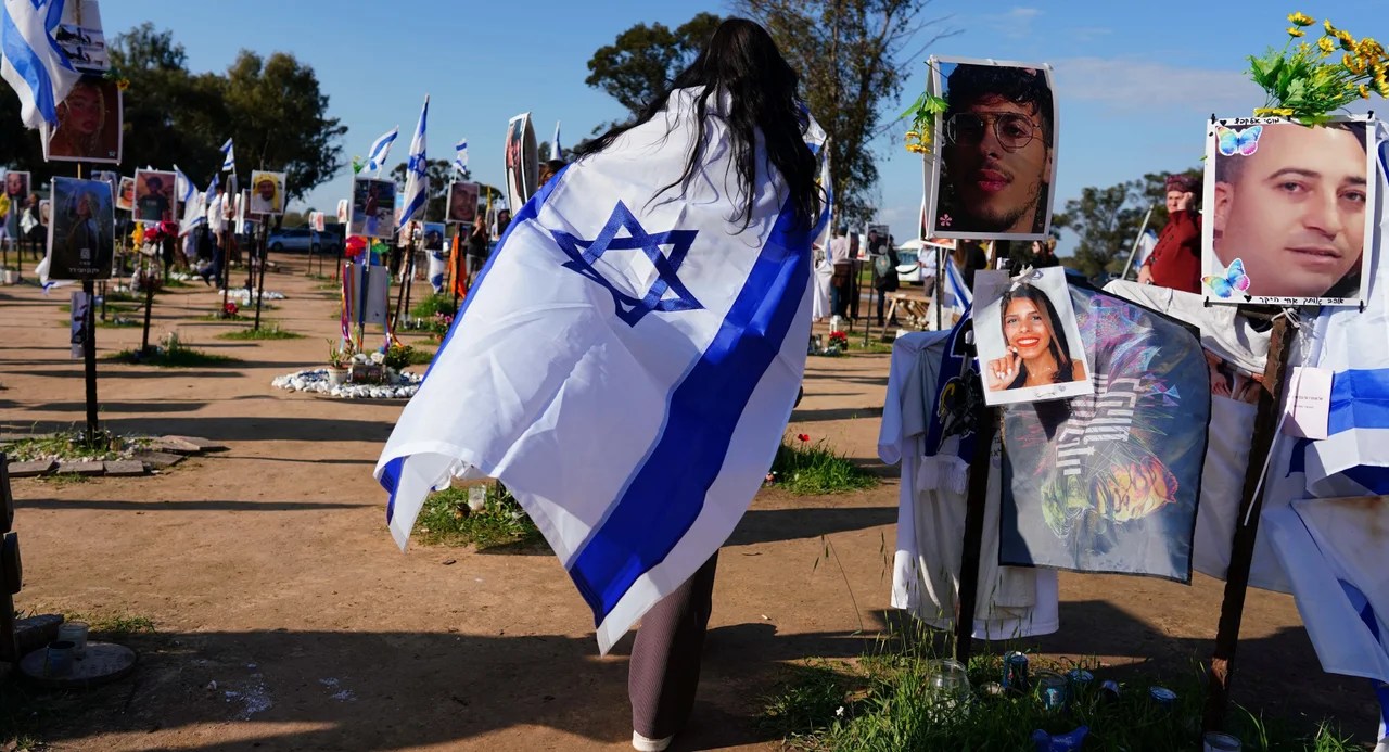 El lugar de fiesta israelí que fue atacado por Hamás atrae a cientos de turistas