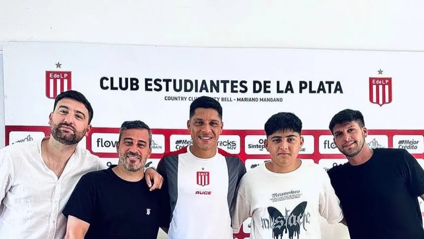 El hijo de Enzo Pérez le dio una emotiva bienvenida a Estudiantes, ¿con un palito a River?