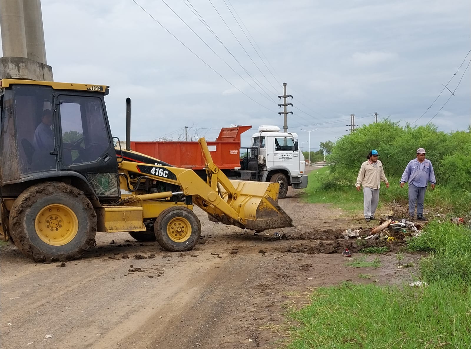 Barranqueras: las tareas de mantenimiento y servicios públicos no cesan
