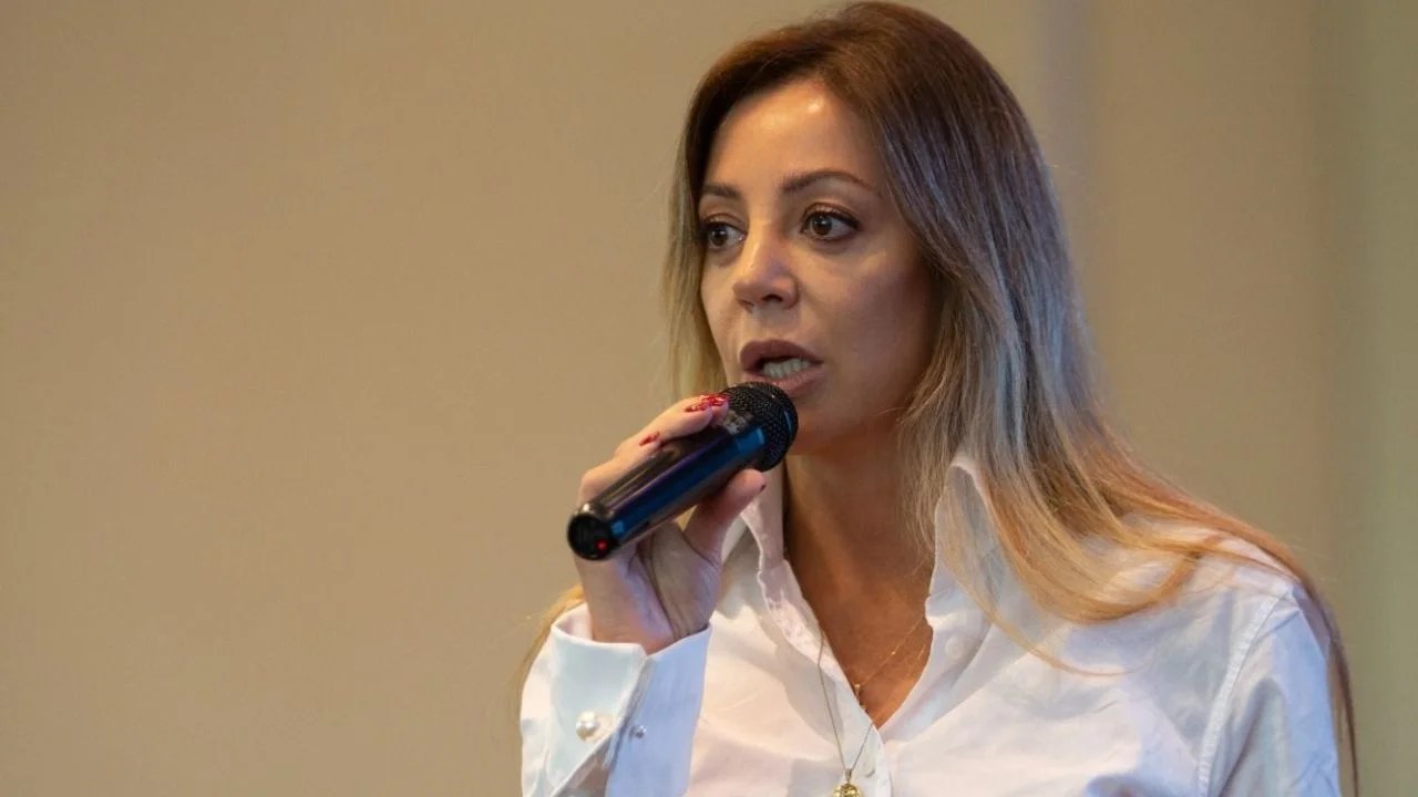 Royon aseguró que la echaron como parte de un «castigo» por el voto de los diputados salteños