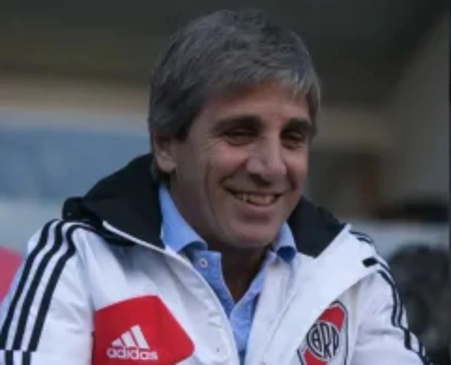El fuerte tuit de Luis Caputo contra Martín Demichelis que tuvo que eliminar