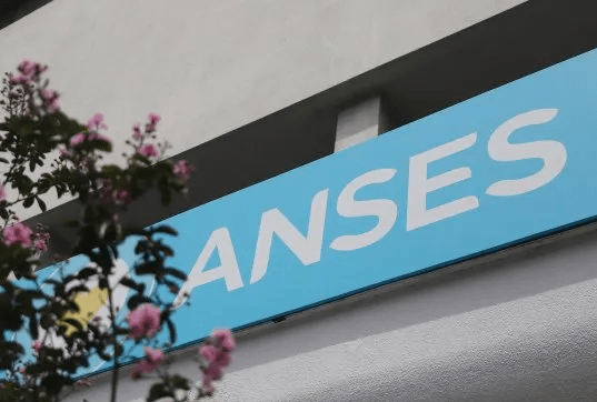 Anses aumenta las asignaciones familiares y actualiza los límites de ingreso desde octubre