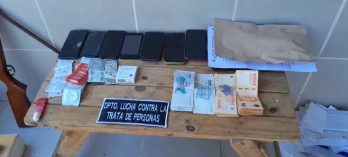 Detuvieron a una pareja que está acusada de explotar sexualmente a mujeres en Barranqueras