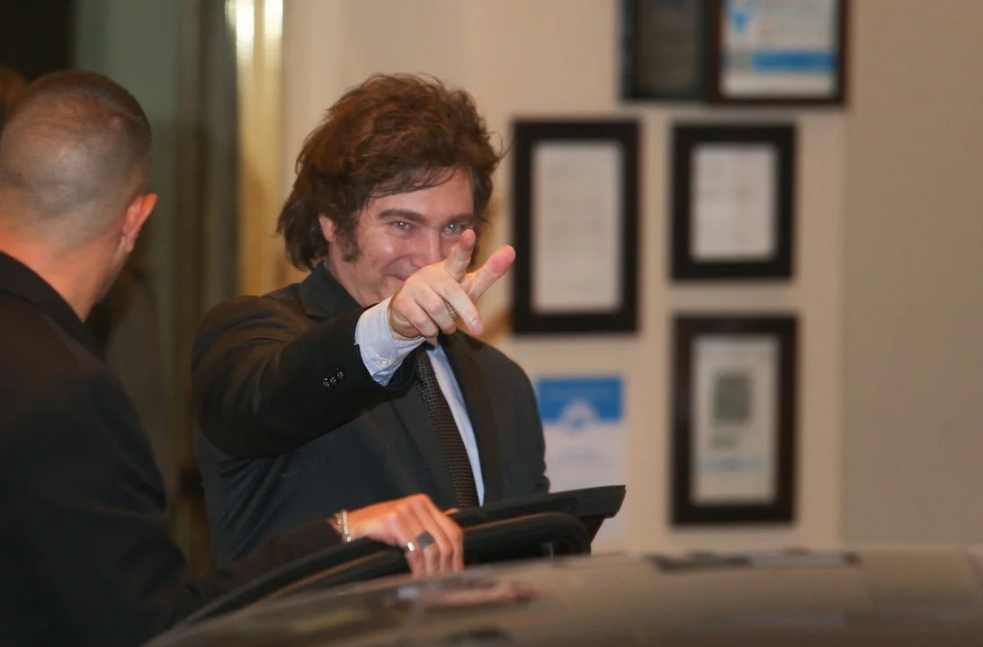 El complejo paso clave que busca dar Milei antes de decidir el levantamiento total del cepo cambiario