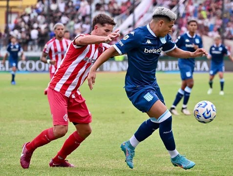 Racing le ganó a Barracas Central en su debut en el Torneo Apertura 2025