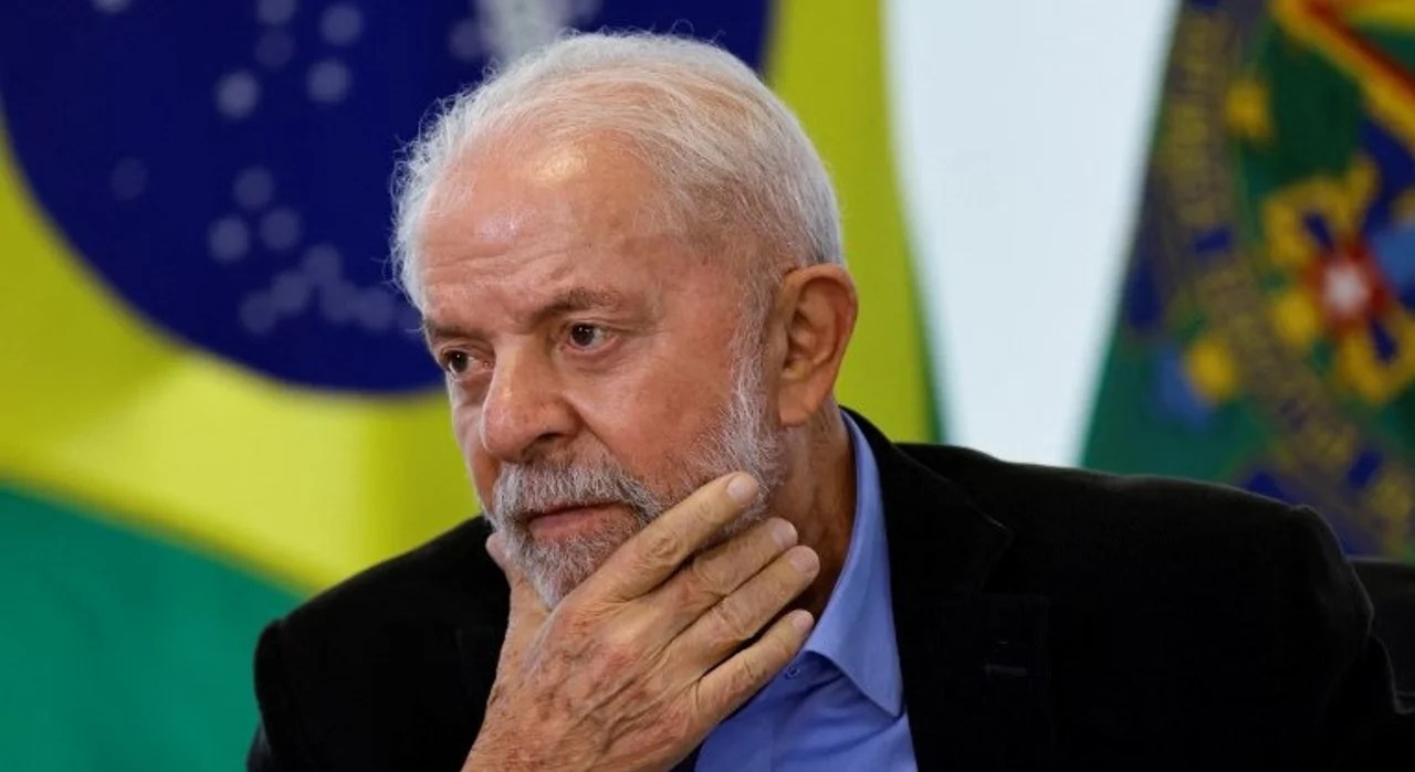 Escándalo en Brasil: denuncian el uso de esposas en deportados desde Estados Unidos