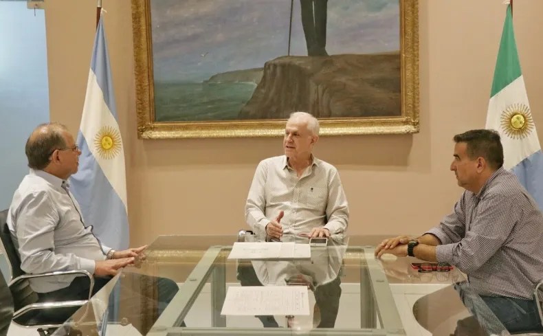 Resistencia y Corrientes firmaron un convenio de cooperación para la promoción de actividades turísticas y culturales
