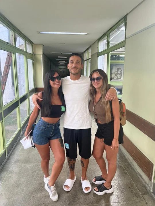 El hincha de Racing que sobrevivió a un ataque en Brasil, ya recibió el alta médica