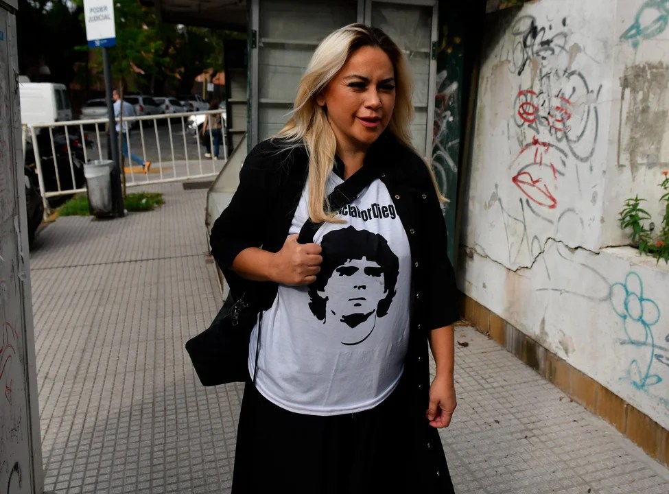 “Perra mal parida”, el insulto de Verónica Ojeda a Cosachov antes del arranque del juicio por la muerte de Maradona