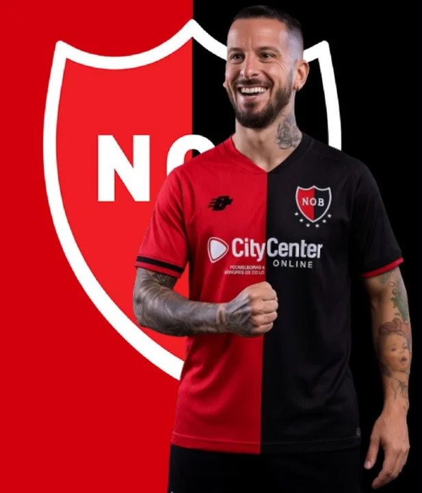 Es oficial: Darío Benedetto fue presentado en Newell’s y vuelve al fútbol argentino