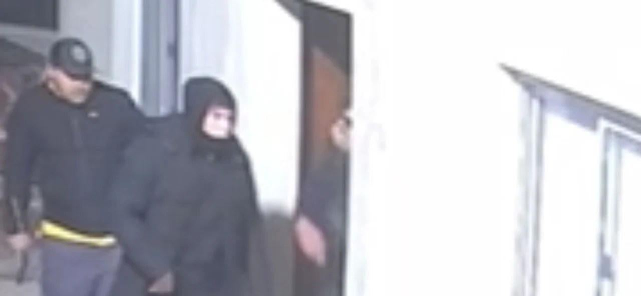 La tremenda pelea de un vecino con tres ladrones armados adentro de su propia casa