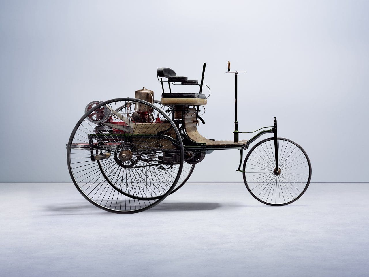 "Mercedes Benz Patent Motorwagen", von Alexander Kohout & Ben von Zobeltitz, gestaltet mit Maya