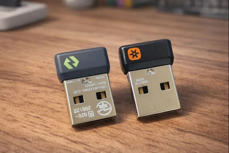 image comparing logi bolt and unifying dongles