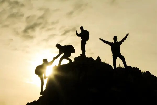 Corrida de Aventura em Equipe: Como a Cooperação Leva ao Sucesso