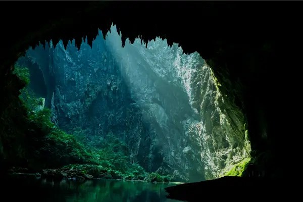 Espeleologia e Sustentabilidade: Preservando os Ecossistemas Subterrâneos