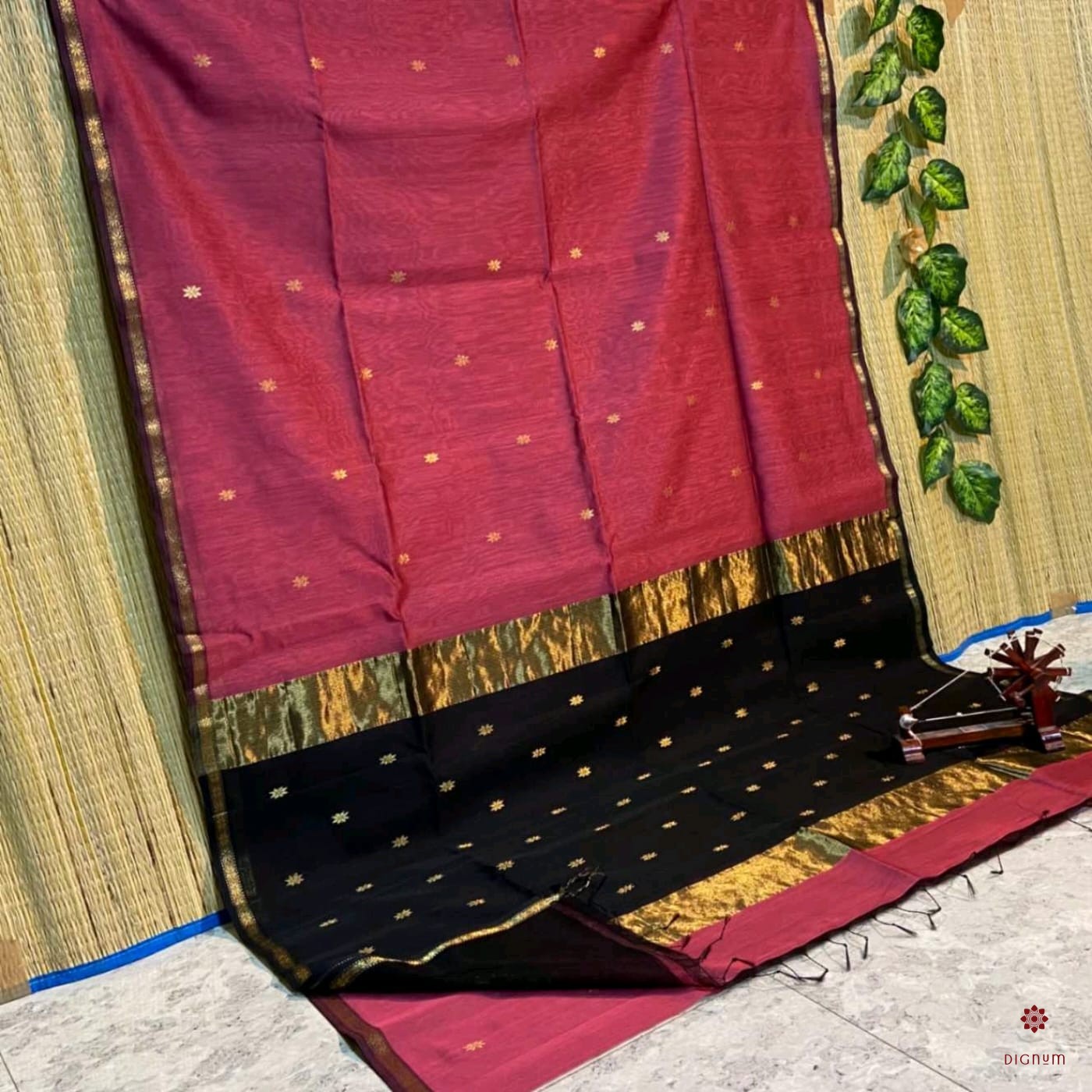 Latest Design Onion Pink Maheshwari Silk Cotton Butta Saree