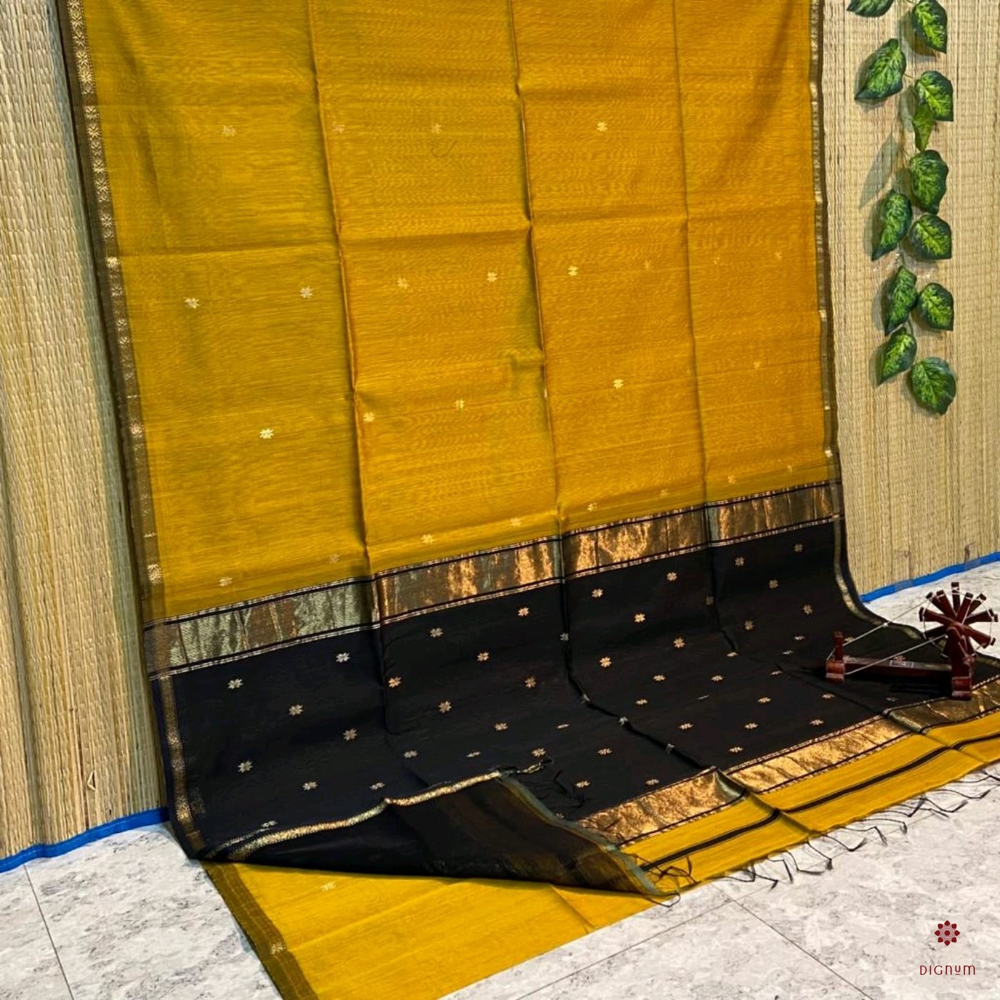 Latest Design Yellow Maheshwari Silk Cotton Butta Saree