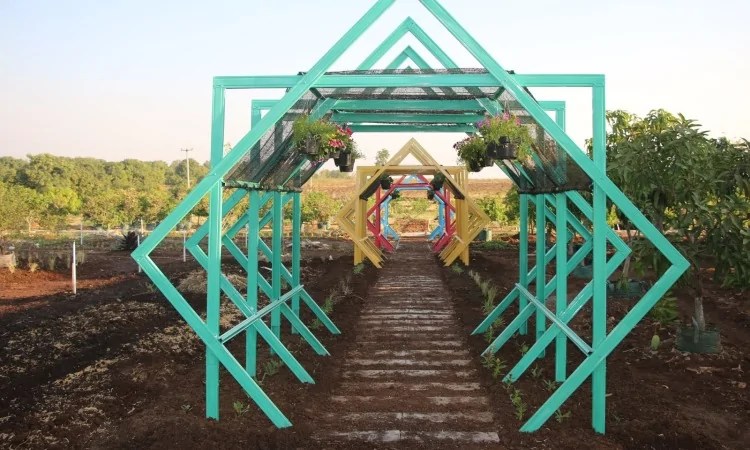 Indramayu adalah salah satu kabupaten yang terdapat di provinsi jawa barat. Agung Fantasi Waterpark Widasari Kabupaten Indramayu, Jawa