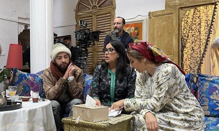 جديد..عمل سنمائي يجمع سعيدة باعدي و شقيقتها. -صورة-