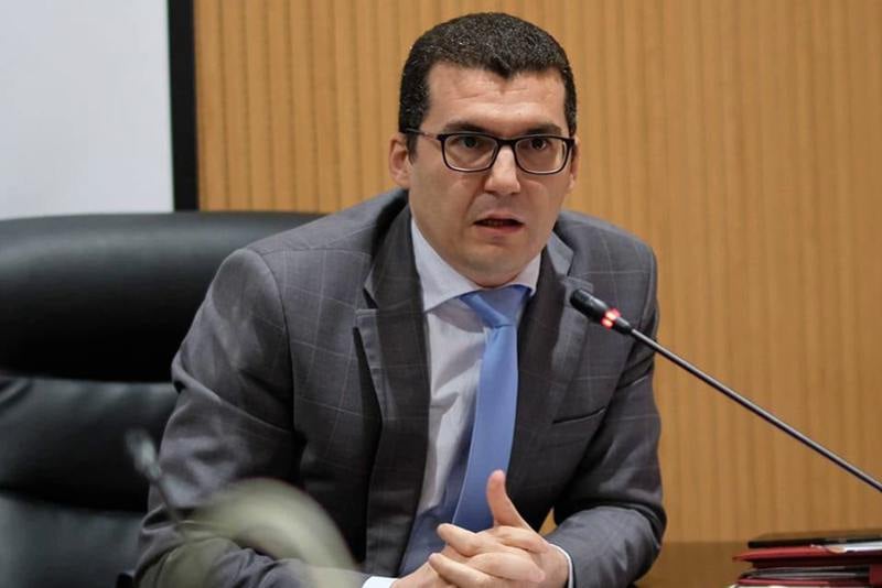 بسبب ندوة المفتشة العامة تستدعي رئيس نادي القضاة.