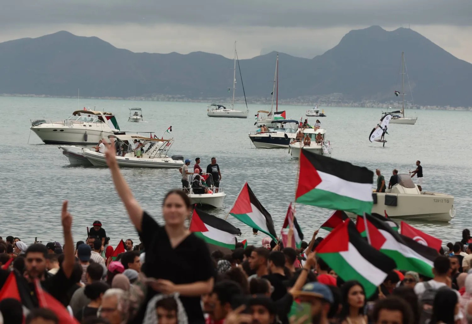 المحامون الشباب بالمغرب ينددون باختطاف نشطاء “أسطول الصمود” ويطالبون بإطلاق سراح المغاربة المحتجزين