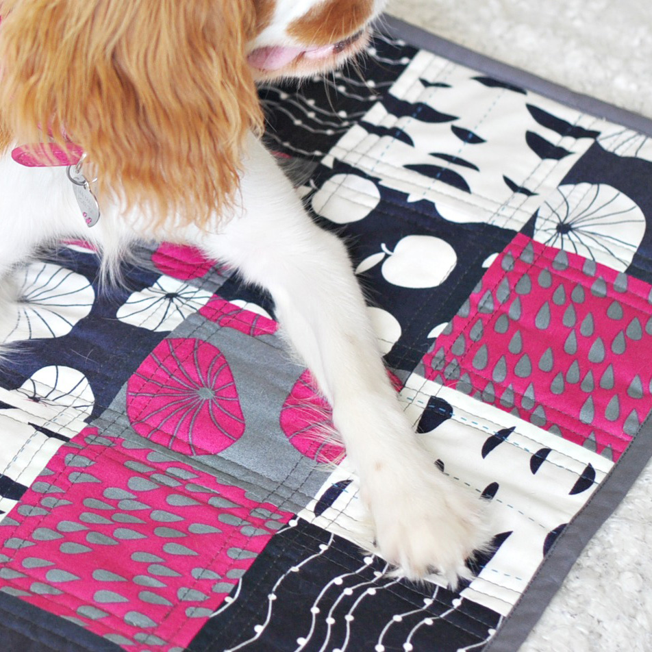 NOTHS Pet Quilt