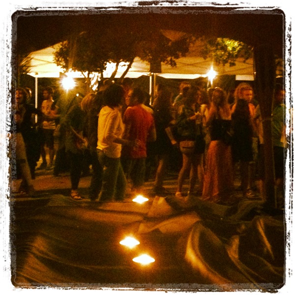 De nit, moments de glamour a la fresca.