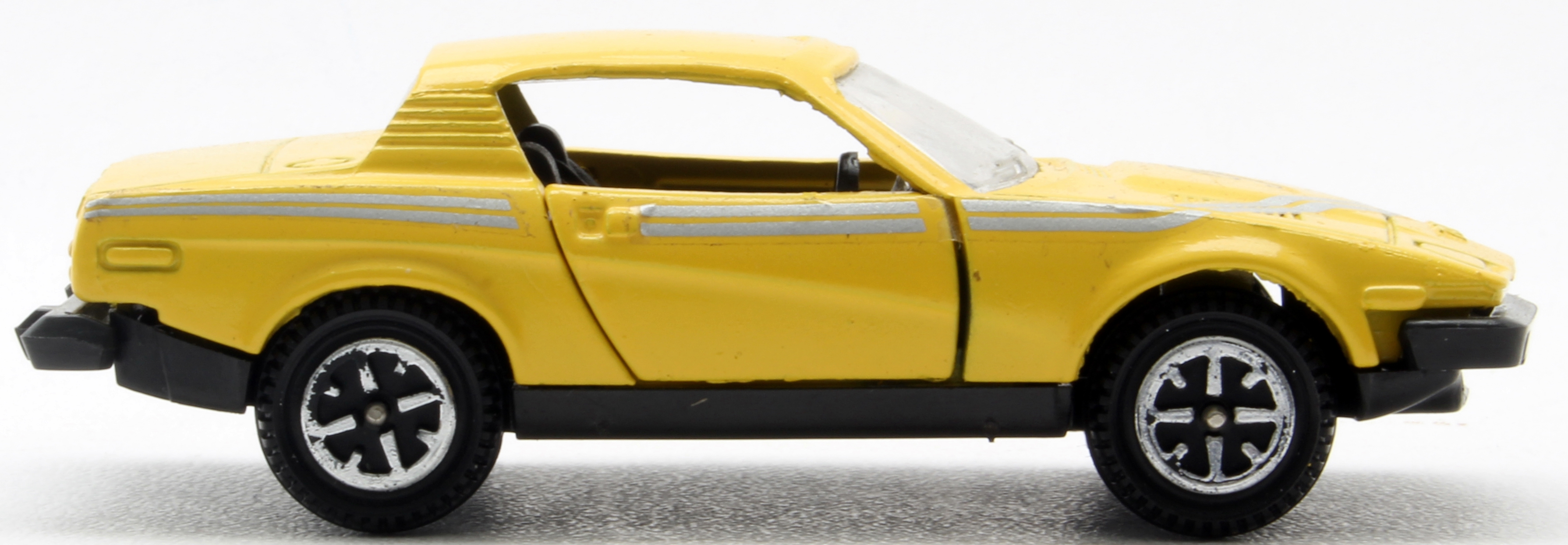 トライアンフTR2＆MGミジェット1/43 2台　ディンキートーイ製 112: Purdey's Triumph TR7 – Dinky Toys: TV Shows, Space and Specials