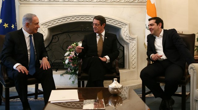The President of the Republic, Mr Nicos Anastasiades, has a tête-à-tête meeting with the Prime Ministers of Greece, Mr Alexis Tsipras, and Israel, Mr Benjamin Netanyahu.