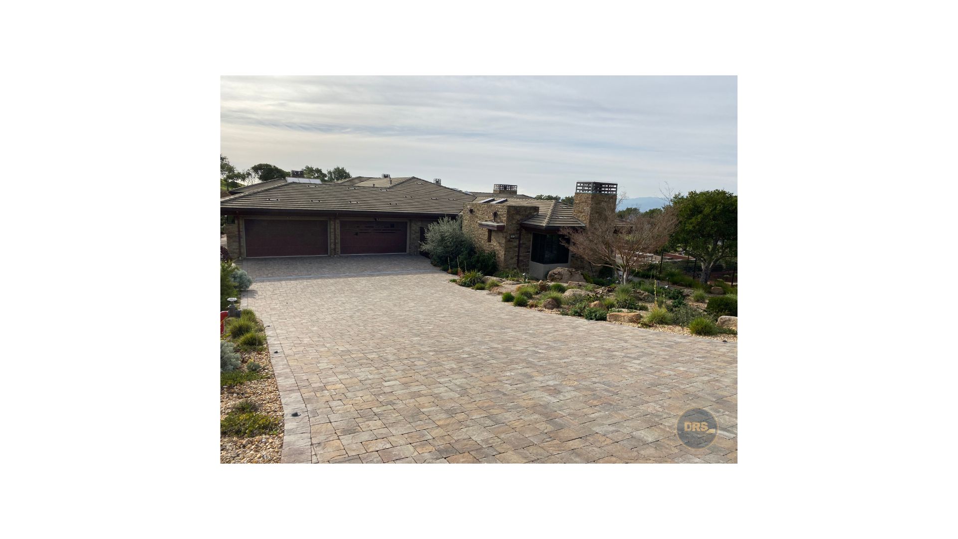 Beautiful Landscaped Driveway in Napa County