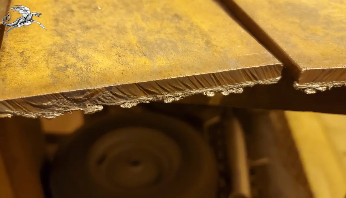 How does a plasma cutter work?