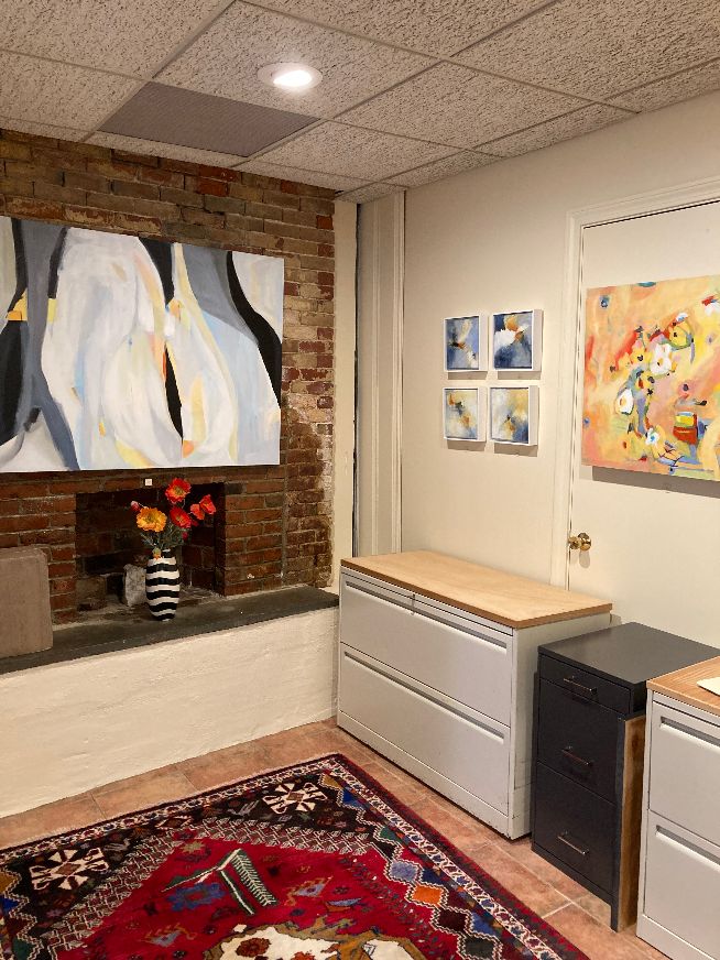 gallery abst room