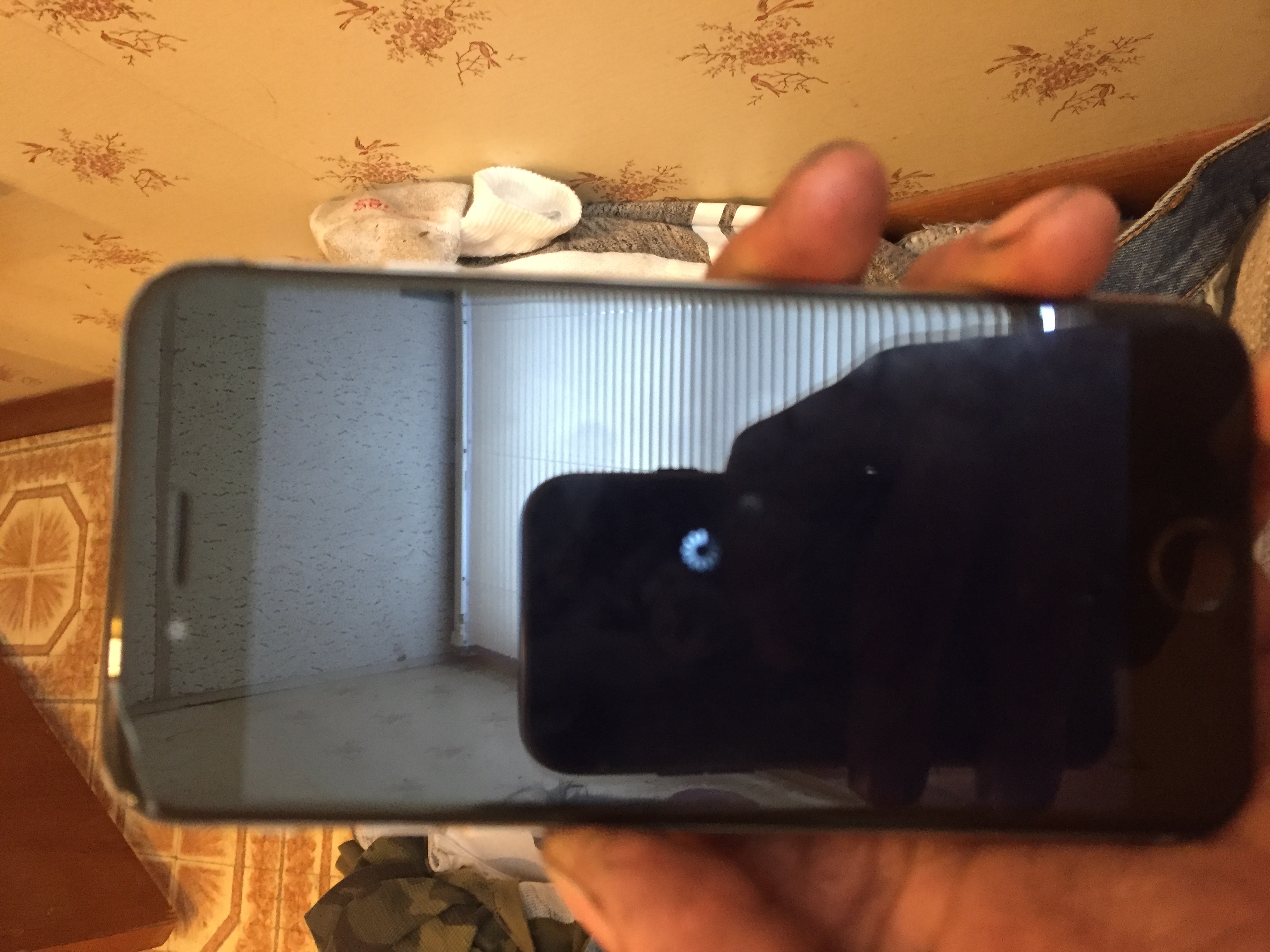 Why Does My Iphone Screen Crack So Easily And What Should I Do Now