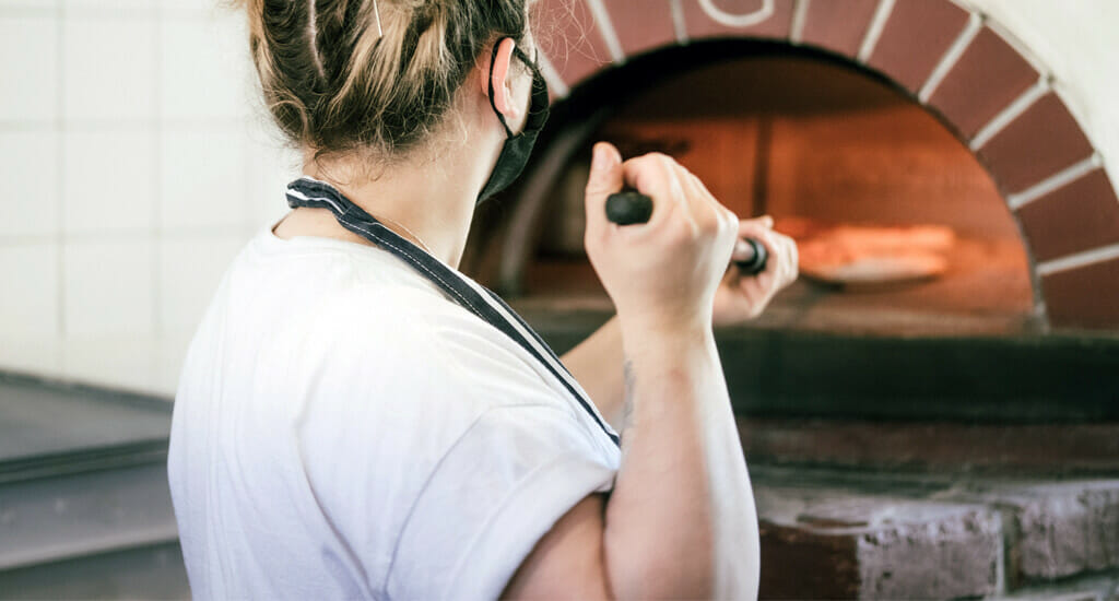 Best Pizza Peels 2023 Reviews & Buying Guide Dishcrawl