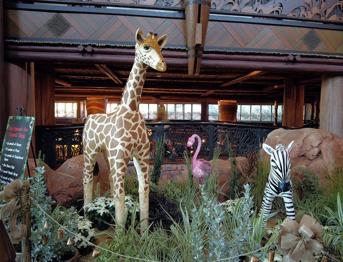 The 7-foot-tall gingerbread giraffe at Disney is a delicious treat