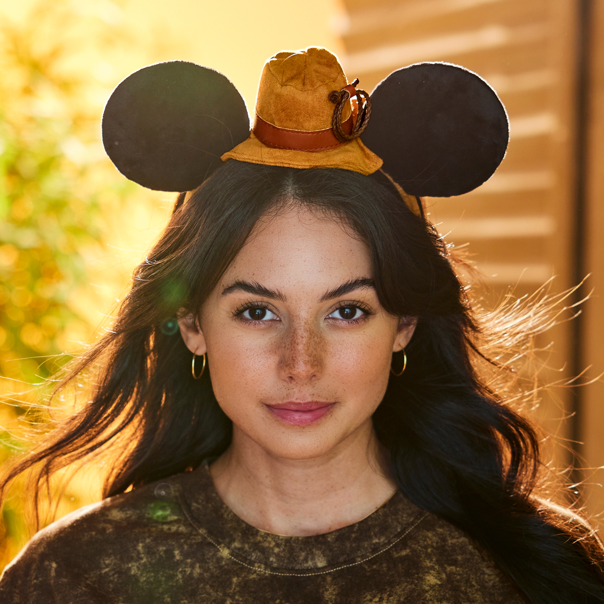 カリフォルニア限定　ディズニー　カチューシャ　インディージョーンズ ディズニーグッズ】インディージョーンズカチューシャ発売